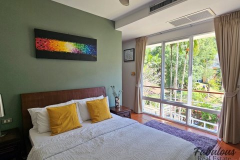 Apartment in Kamala, Thailand 3 bedrooms № 179220 - photo 3