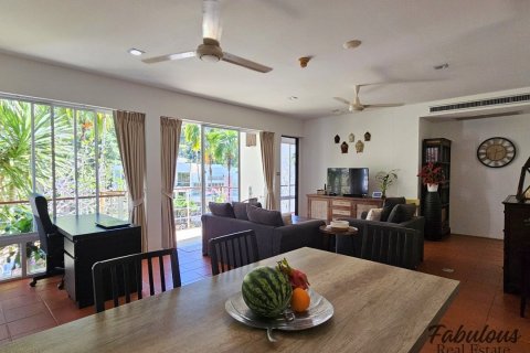Apartment in Kamala, Thailand 3 bedrooms № 179220 - photo 2
