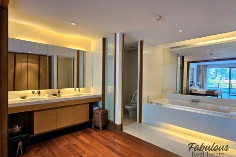 Condo sur Naithon Beach, Thaïlande, 3 chambres  № 179215 - photo 6