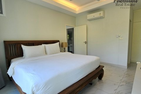 Condo in Kamala, Thailand, 1 bedroom  № 179216 - photo 16