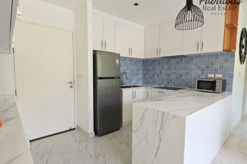 Condo in Kamala, Thailand, 1 bedroom  № 179216 - photo 8