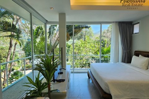 Condo in Kamala, Thailand, 1 bedroom  № 179216 - photo 11