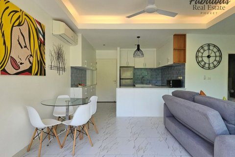 Condo in Kamala, Thailand, 1 bedroom  № 179216 - photo 6