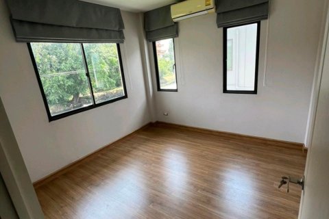 Дом в Кханнаяу, Бангкок, Таиланд с 4 спальнями  № 151680 - фото 8