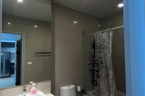 Студия в кондо в Клонг Тоэй, Бангкок, Таиланд № 151681 - фото 10