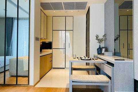 Студия в кондо в Клонг Тоэй, Бангкок, Таиланд № 151677 - фото 4