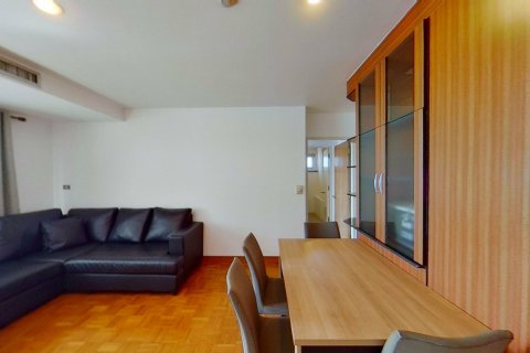 Condo à Khlong Toei, Bangkok, Thaïlande, 2 chambres  № 151679 - photo 2