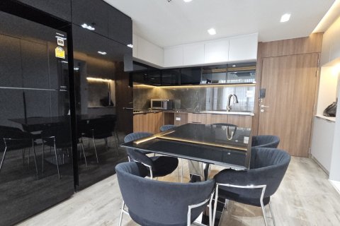 Condo in Bang Rak, Bangkok, Thailand, 2 bedrooms № 201270 - photo 17