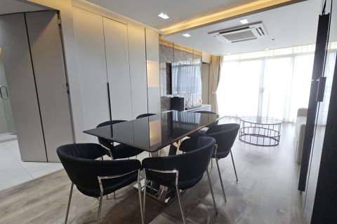 Condo in Bang Rak, Bangkok, Thailand, 2 bedrooms № 201270 - photo 15
