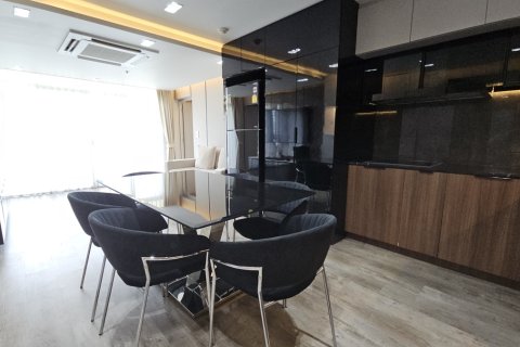 Condo in Bang Rak, Bangkok, Thailand, 2 bedrooms № 201270 - photo 14