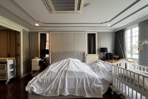 Townhouse in Watthana, Bangkok, Thailand 4 bedrooms № 201271 - photo 12