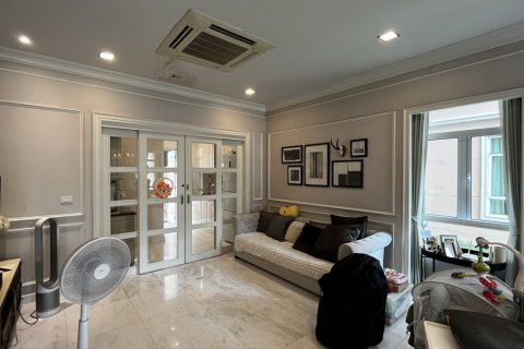 Townhouse in Watthana, Bangkok, Thailand 4 bedrooms № 201271 - photo 9