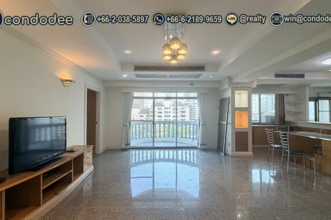 Condo in Watthana, Bangkok, Thailand, 3 bedrooms № 201352