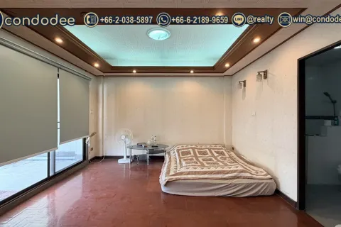 Townhouse in Watthana, Bangkok, Thailand 4 bedrooms № 201355 - photo 17