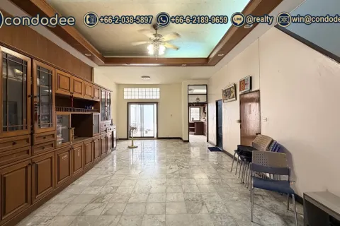 Townhouse in Watthana, Bangkok, Thailand 4 bedrooms № 201355 - photo 14