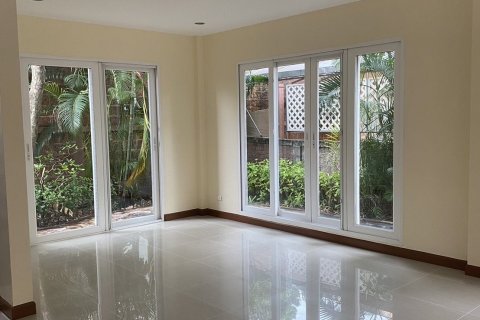 House in Bueng Kum, Bangkok, Thailand 3 bedrooms № 140598 - photo 6