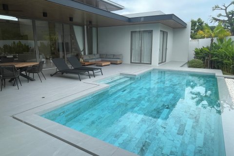 Villa in Hua Hin, Thailand 3 bedrooms № 165491 - photo 14