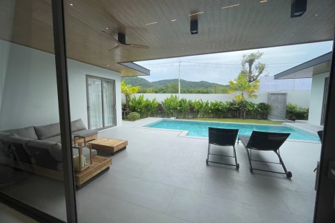 Villa in Hua Hin, Thailand 3 bedrooms № 165491 - photo 12