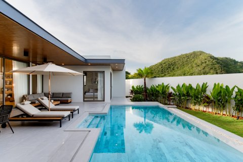 Villa in Hua Hin, Thailand 4 bedrooms № 165489 - photo 3