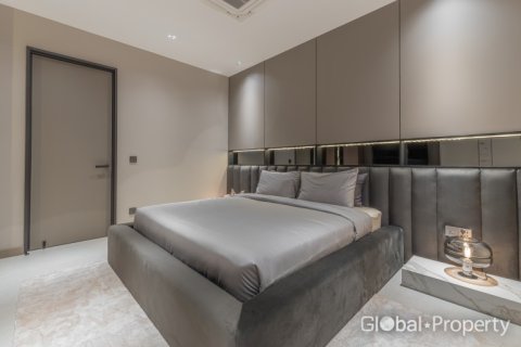 House in Pattaya, Thailand 6 bedrooms № 200264 - photo 29