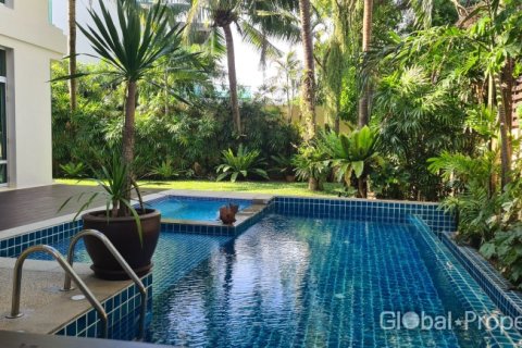 House in Pattaya, Thailand 4 bedrooms № 200265 - photo 7