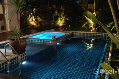 House in Pattaya, Thailand 4 bedrooms № 200265 - photo 6