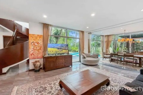 House in Pattaya, Thailand 4 bedrooms № 200265 - photo 21