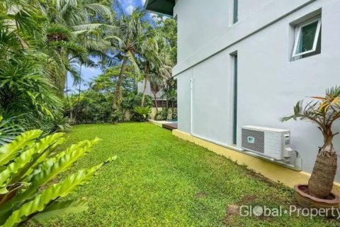 House in Pattaya, Thailand 4 bedrooms № 200265 - photo 9