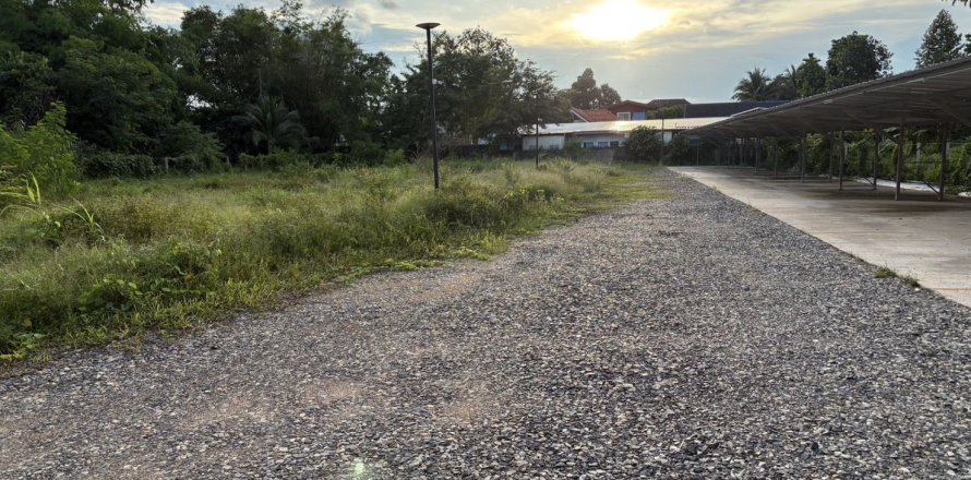 Land in Hat Yai, Thailand 2364.4 sq.m. № 150186