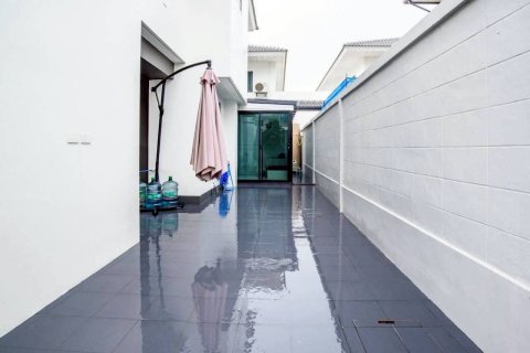 Вилла в Паттайе, Таиланд с 4 спальнями  № 150183 - фото 19