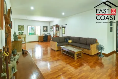 Casa de 3 dormitorios en Pattaya, Tailandia № 213646 - foto 6