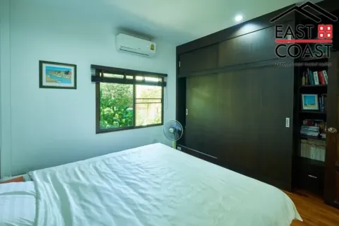 Casa de 3 dormitorios en Pattaya, Tailandia № 213646 - foto 10