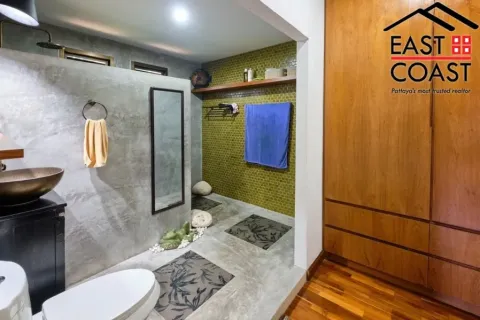 Casa de 3 dormitorios en Pattaya, Tailandia № 213646 - foto 16