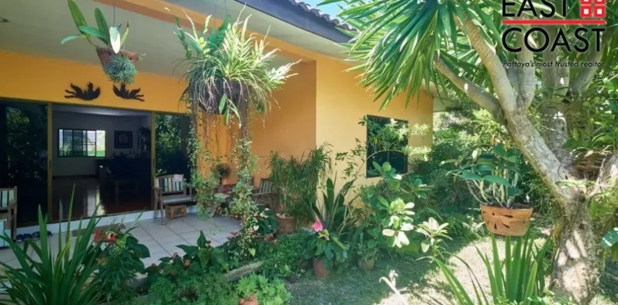 Casa de 3 dormitorios en Pattaya, Tailandia № 213646