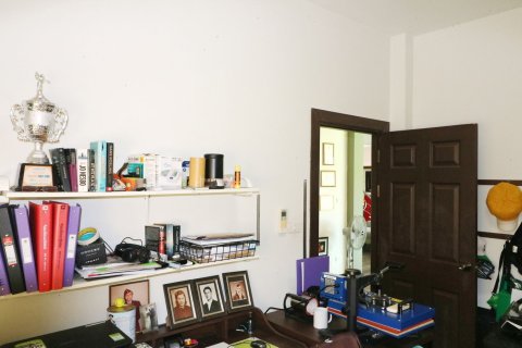 Maison à Udon Thani, Thaïlande 4 chambres № 138156 - photo 30