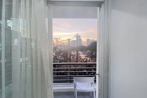 Condo in Pattaya, Thailand, 1 bedroom  № 170314 - photo 3