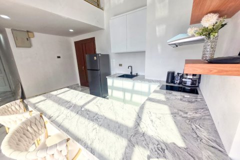 Condo in Pattaya, Thailand, 3 bedrooms  № 170315 - photo 8