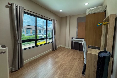 Maison à Bang Kruai, Thaïlande 3 chambres № 141648 - photo 13