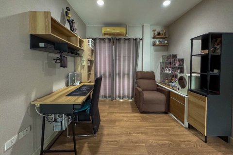 Maison à Bang Kruai, Thaïlande 3 chambres № 141648 - photo 14