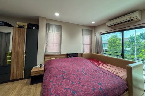 Maison à Bang Kruai, Thaïlande 3 chambres № 141648 - photo 11