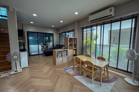 Maison à Bang Kruai, Thaïlande 3 chambres № 141648 - photo 5