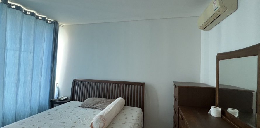 Студия в кондо в Ваттхане, Бангкок, Таиланд № 141647