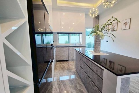 Вилла в Хуа Хине, Таиланд с 3 спальнями  № 152341 - фото 10