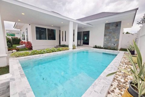 Вилла в Хуа Хине, Таиланд с 3 спальнями  № 152341 - фото 1