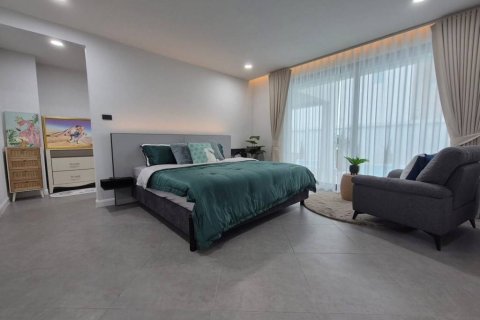 Villa in Pattaya, Thailand 4 bedrooms № 152340 - photo 7