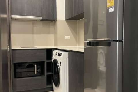 Кондоминиум с 1 спальней в Хуай Кванге, Бангкок, Таиланд № 152343 - фото 6