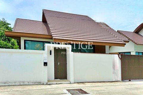 House in Pattaya, Thailand 3 bedrooms № 197867