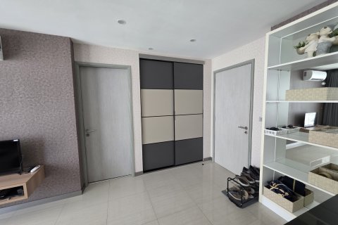 Condo in Pattaya, Thailand, 2 bedrooms  № 169571 - photo 7