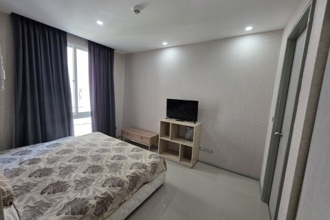Condo in Pattaya, Thailand, 2 bedrooms  № 169571 - photo 11