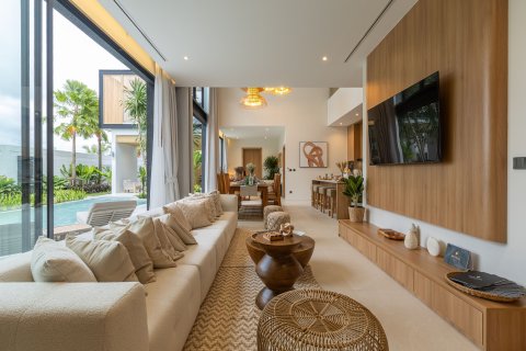 Villa in Phuket, Thailand 5 bedrooms № 169566 - photo 6